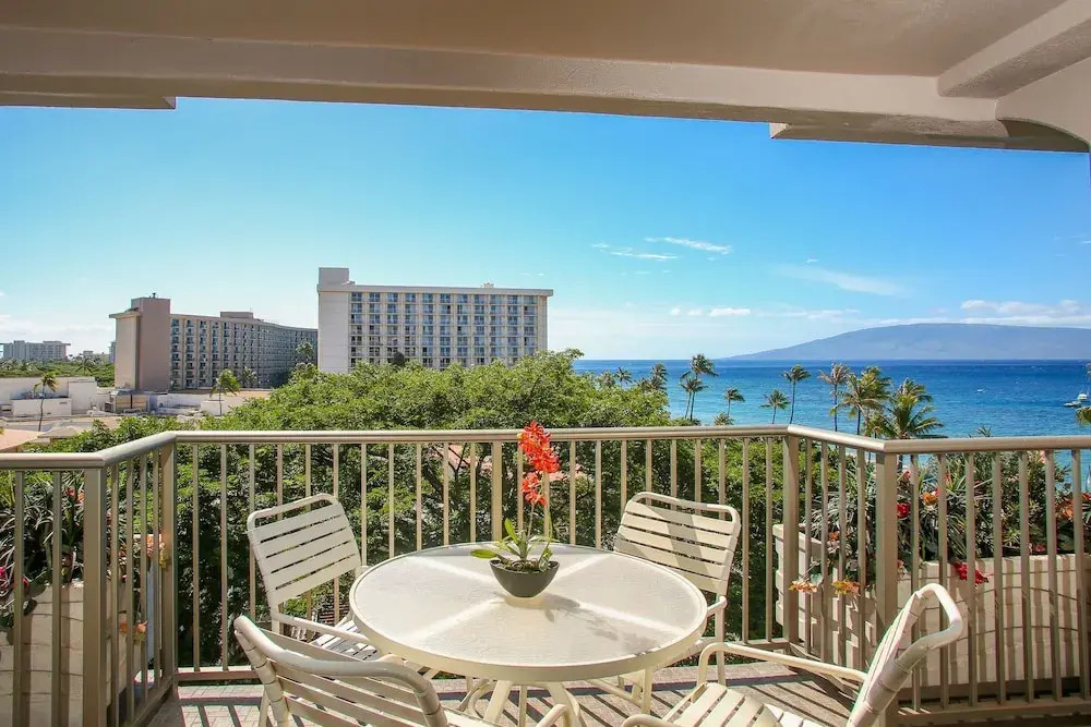Whaler On Kaanapali 763 Studio Bedroom Condo by Redawning