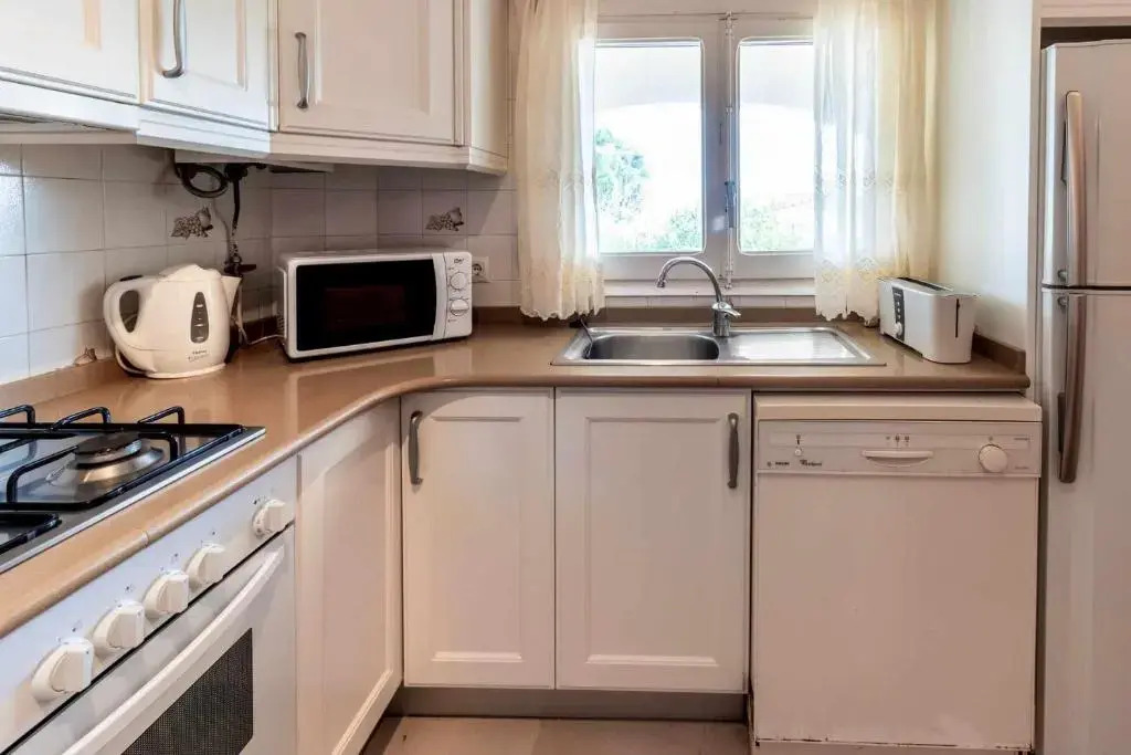 PORT DE LA SELVA 94 Apartamento con extenso jardín y barbacoa