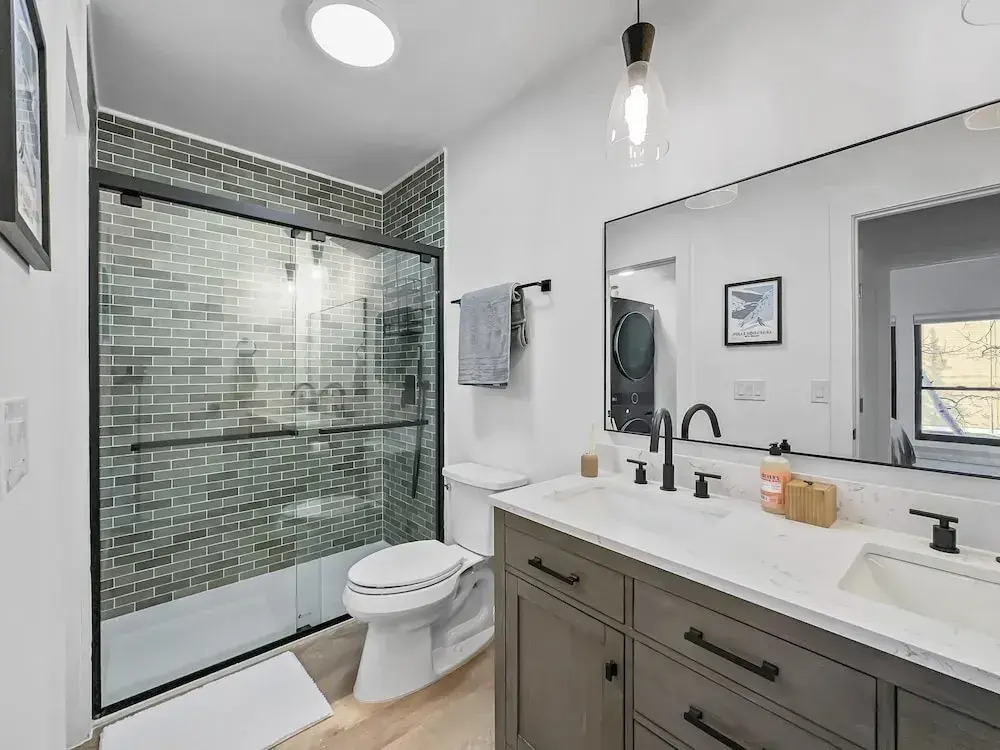 A304 Lake Cliffe 2 Bedroom Condo by RedAwning