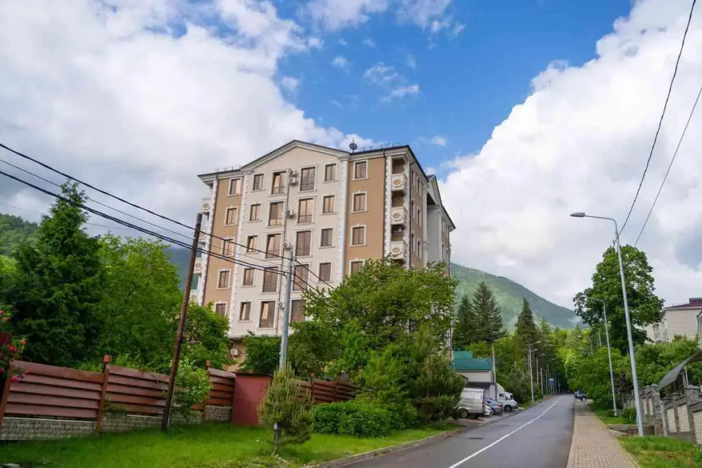 Море апартаментов на улице Турчинского 19А