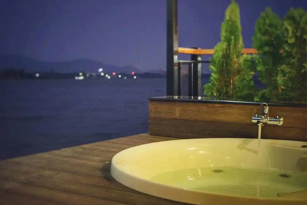 Blueskyraft resort