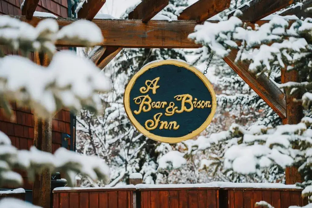 A Bear and Bison Country Inn