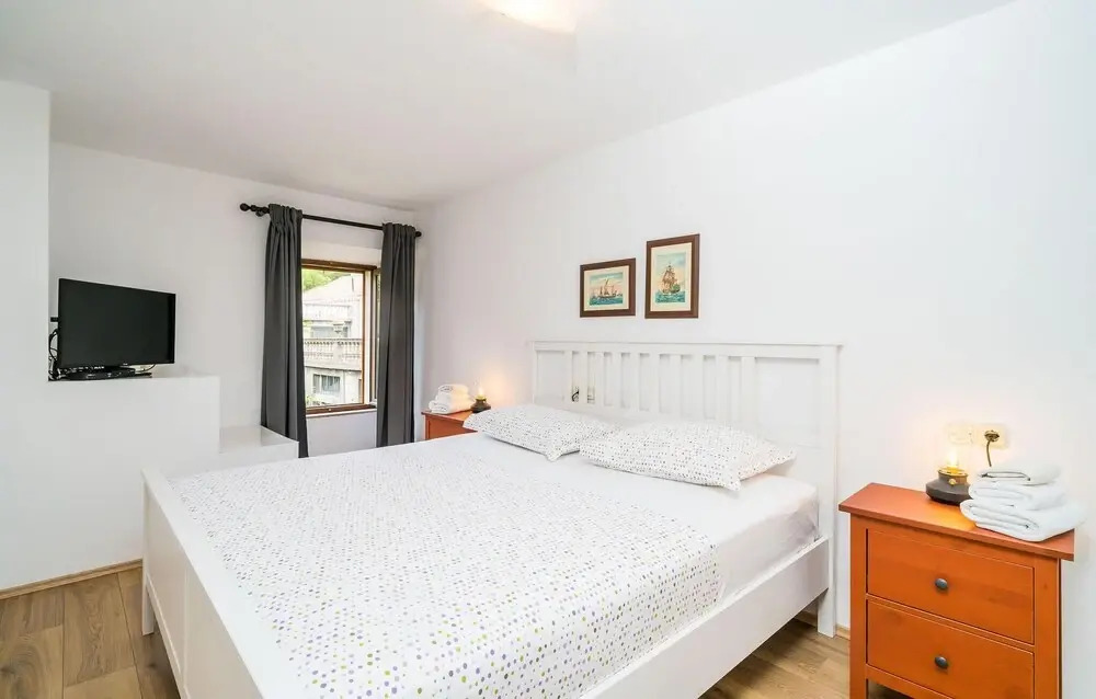 Stunning Home in Gruda With Wifi and 2 Bedrooms