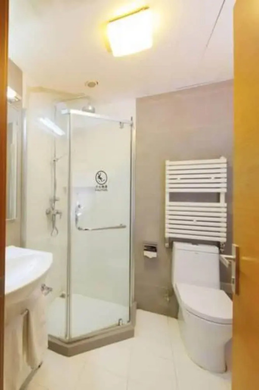 Dalian Zhongchen International Apartment