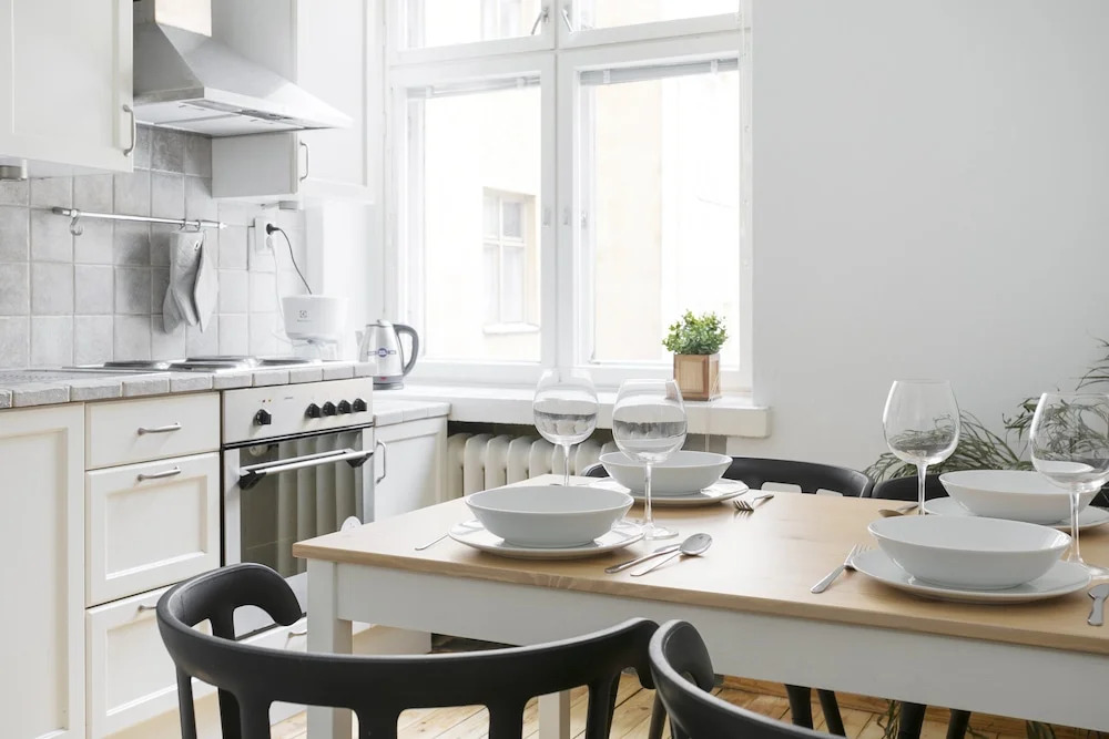 2ndhomes Central 85m2 2BR Apartment