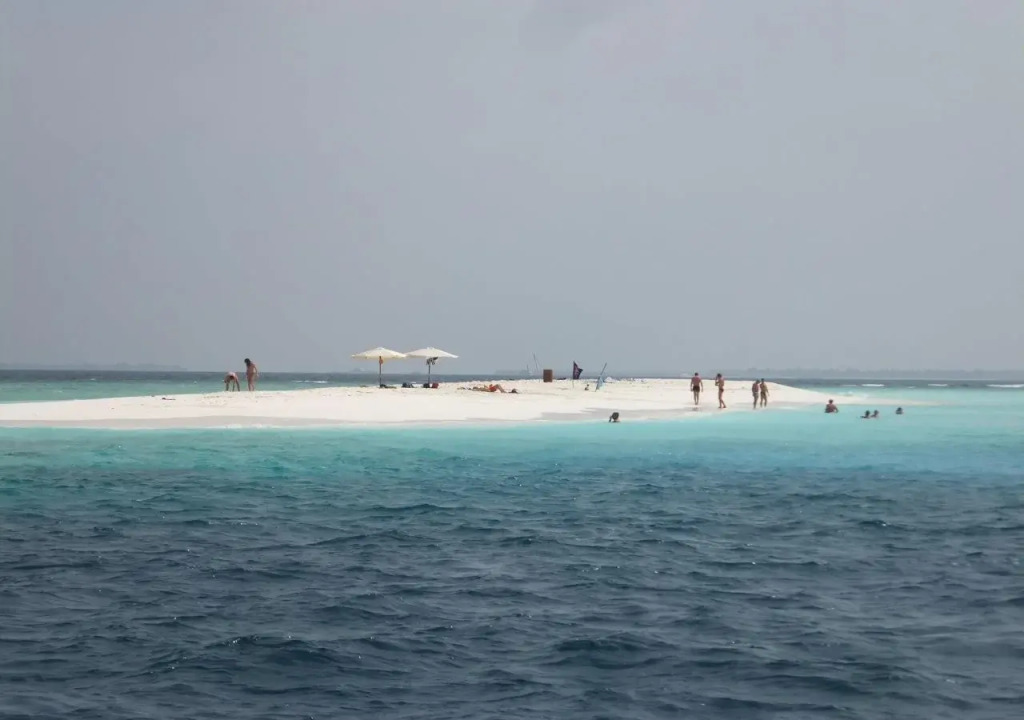 Gulhi Beach Villa