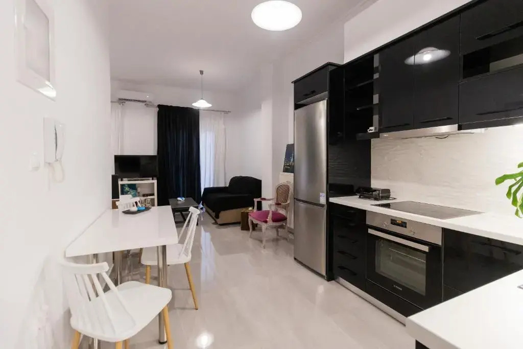 Pezodromos Apartments