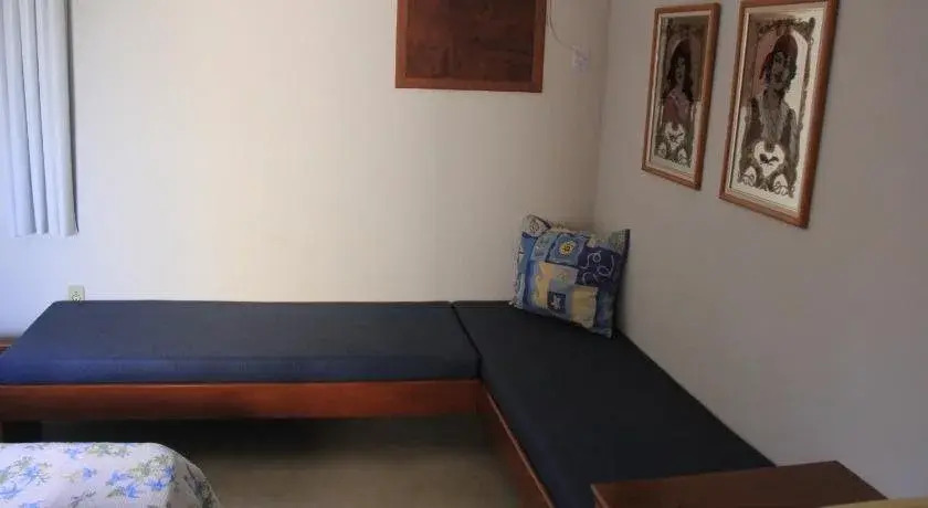 Suíte com Cozinha Compacta