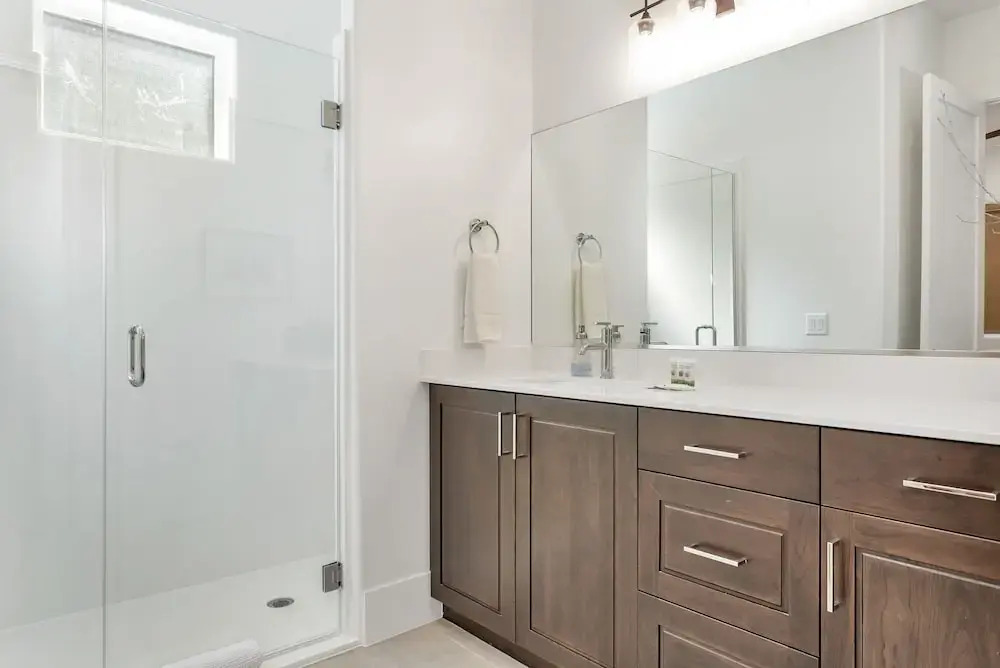 9 At Bloomington Country Club 3 Bedroom Apts
