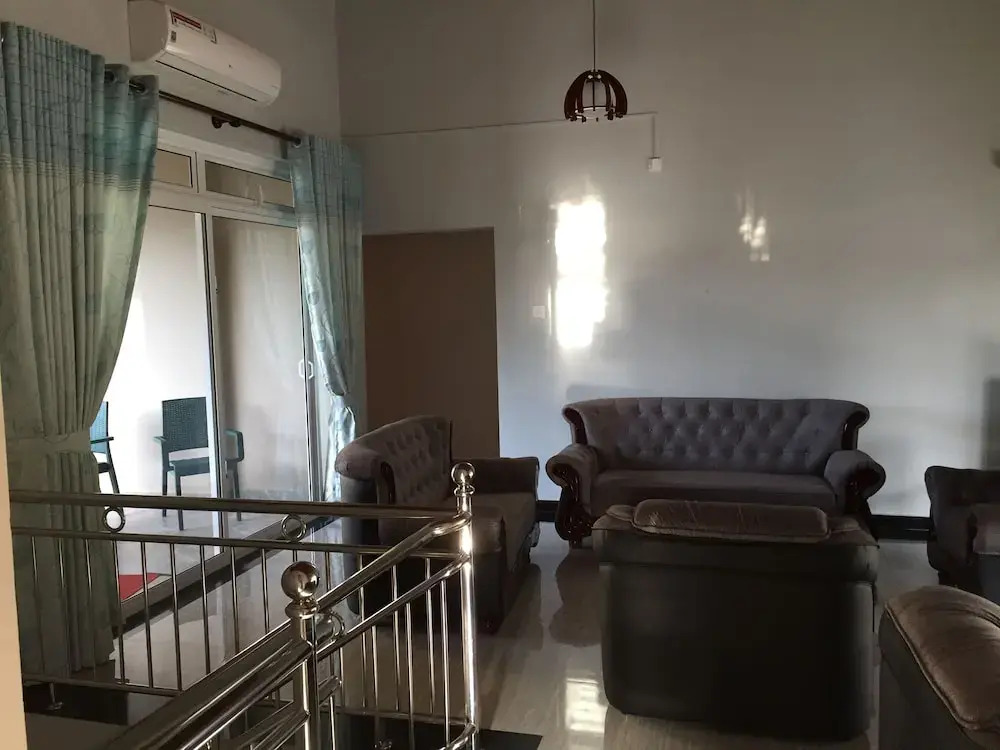 Lanka Lands Holiday Home
