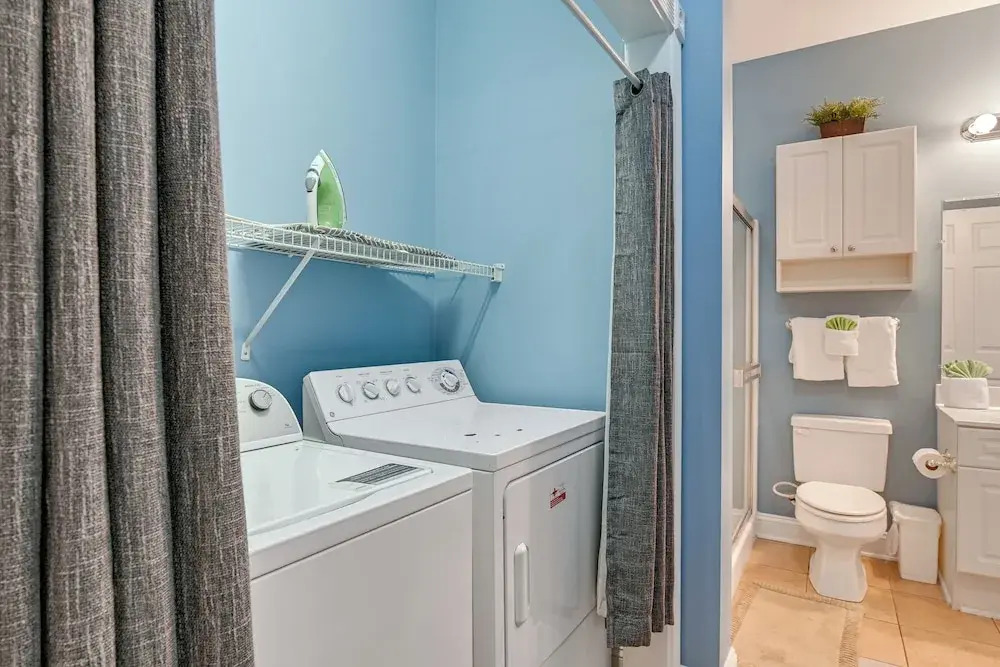 3 Mi to Broadway at the Beach: Condo w/ Pool!