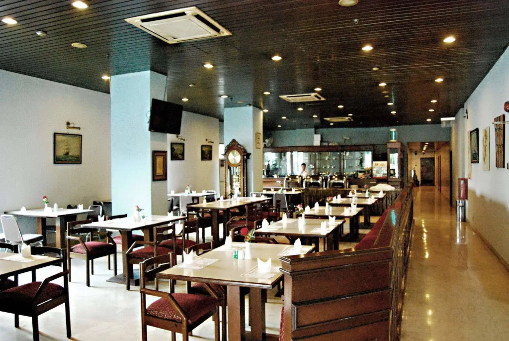 Super OYO Townhouse 1 Hotel Salemba