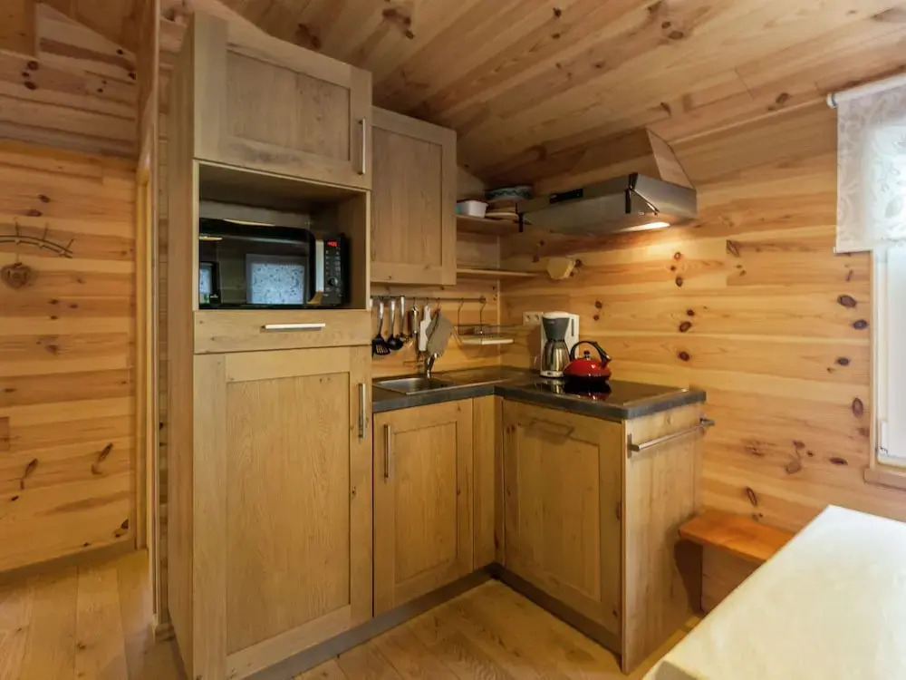 Cosy Chalet in Bomal-Sur-Ourthe with Terrace