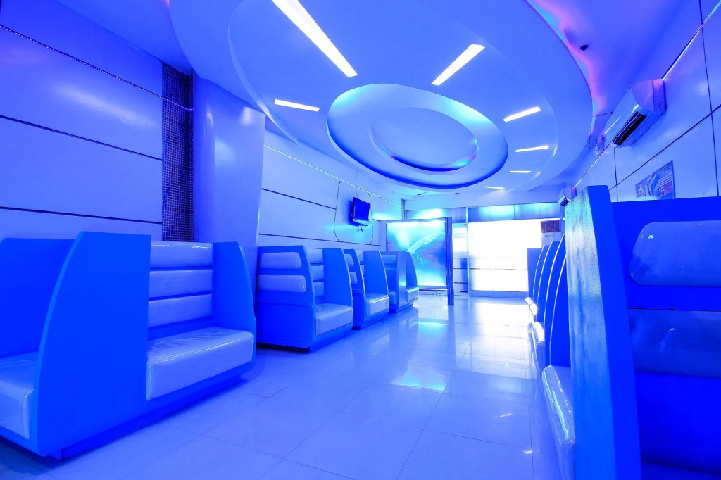 Astrotel Avenida