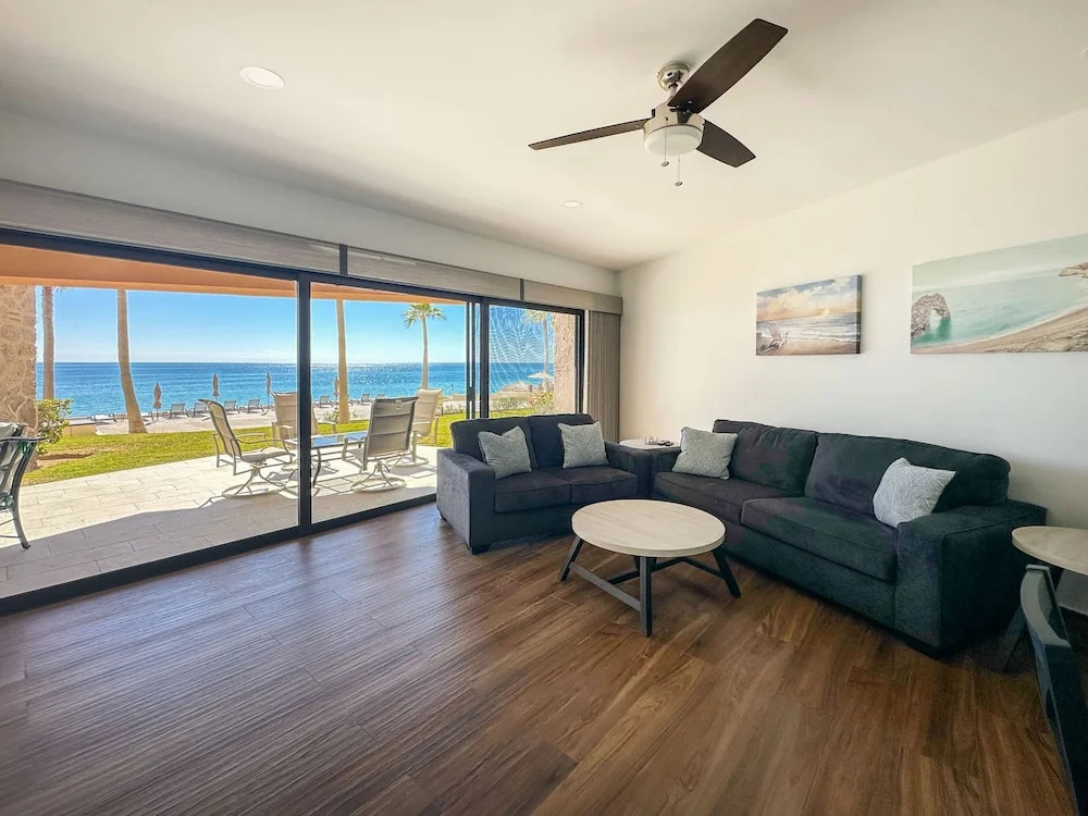 Steps to Sandy Beach Pool Renovated 2BR Condo