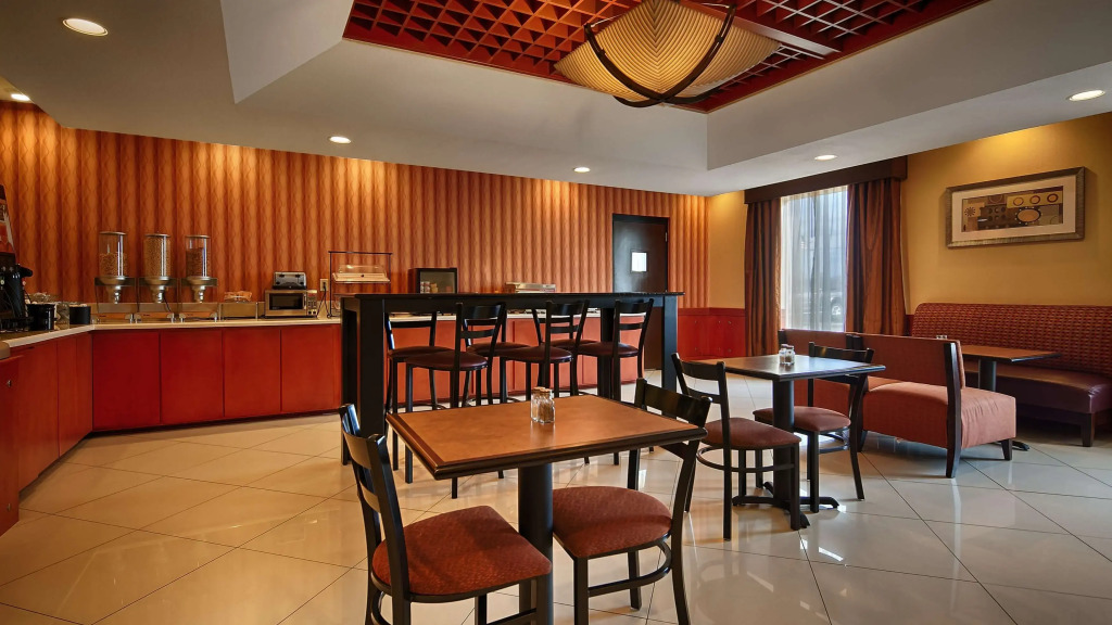 Best Western Plus Flowood Inn & Suites