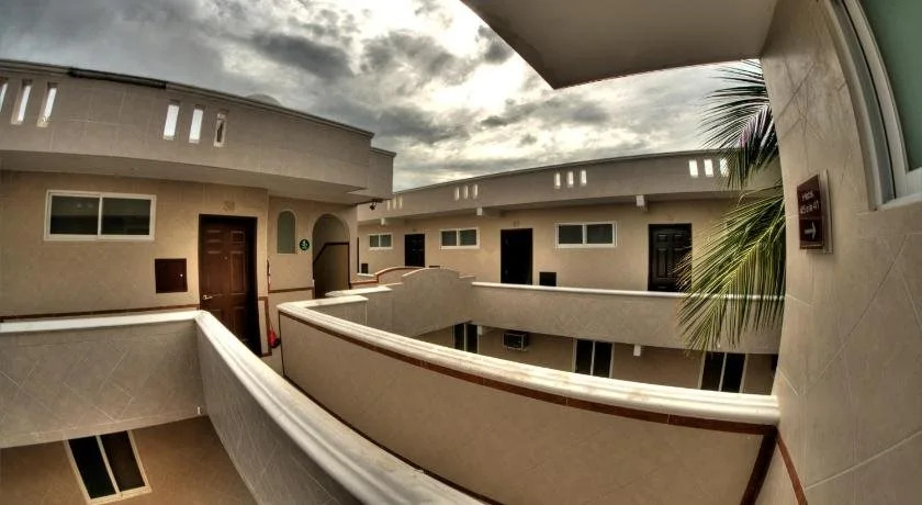 Auto Hotel Mediterraneo