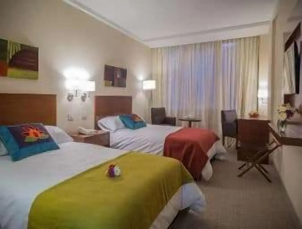 Howard Johnson Hotel Yerba Buena