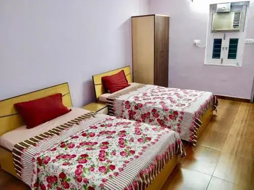 5Br Entire House 1200 Sqyd