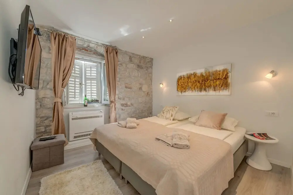 Palace Luxury Retreat