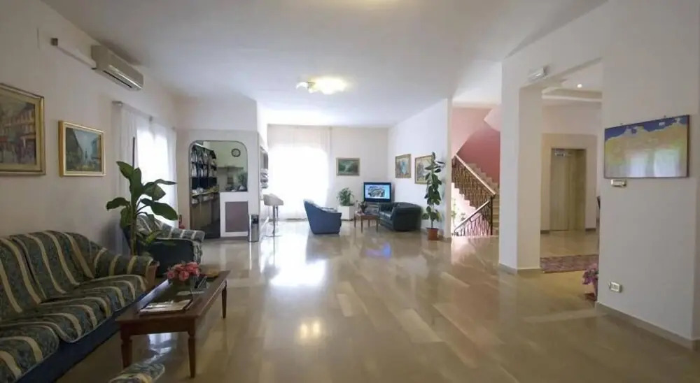 Hotel Riviera