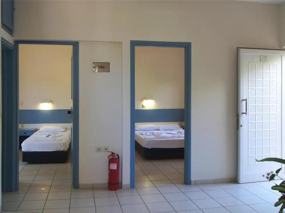 Apartment for Five, Swimming Pool, Near the Beach