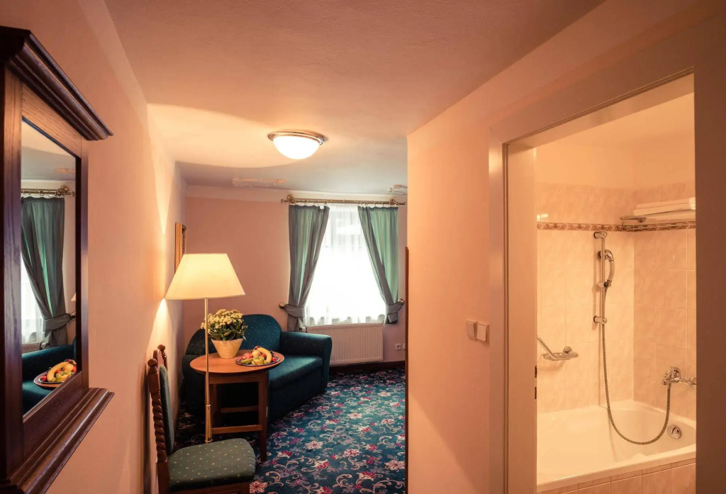 LH Hotel Gold