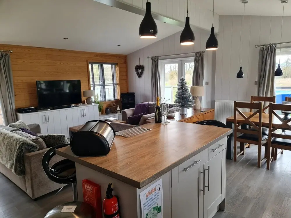 Charming 3-bed Lodge in Bury Saint Edmunds