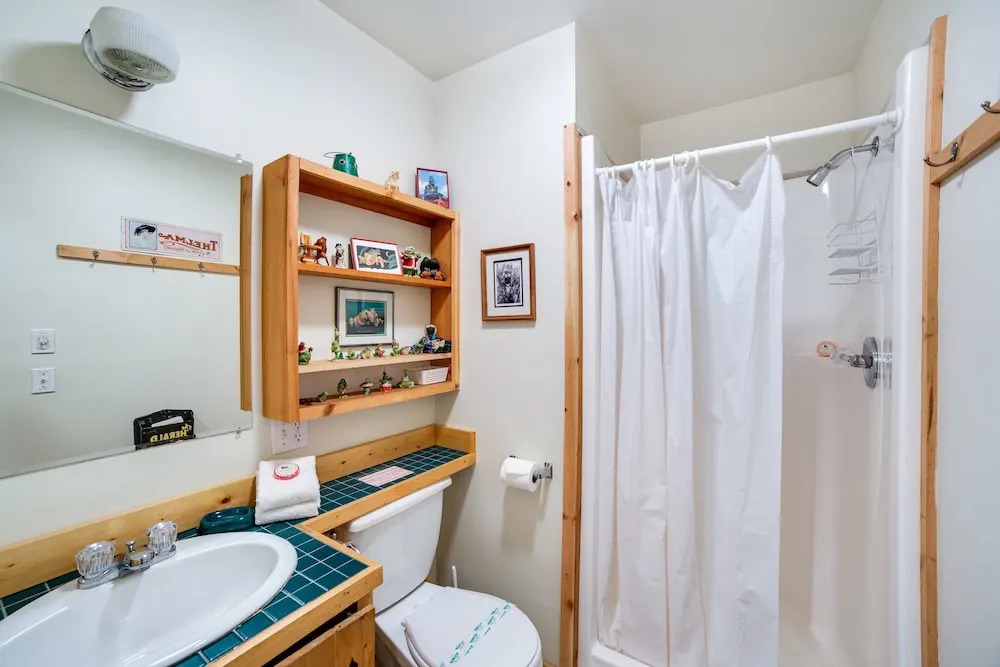 32MBR - BBQ - Pets Ok - Wood Stove - Sleeps 7