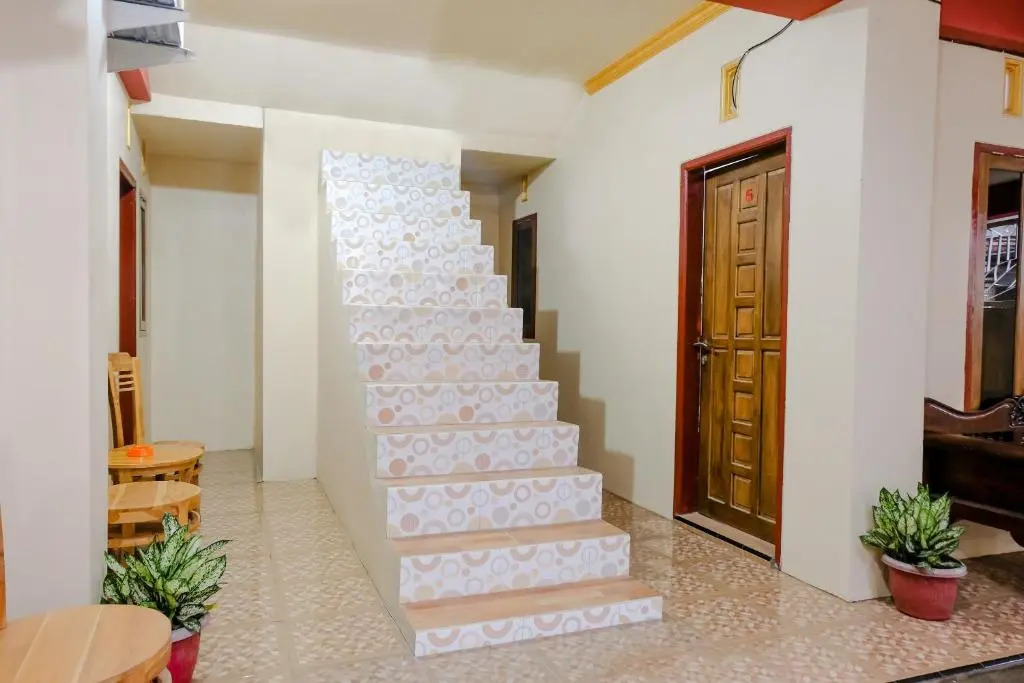 Hotel O D&a Guesthouse Syariah And Rent Car