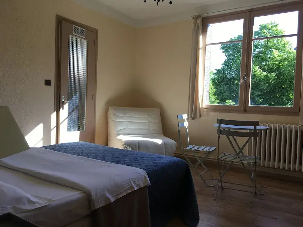 La Mirabelle-Casteil Country House