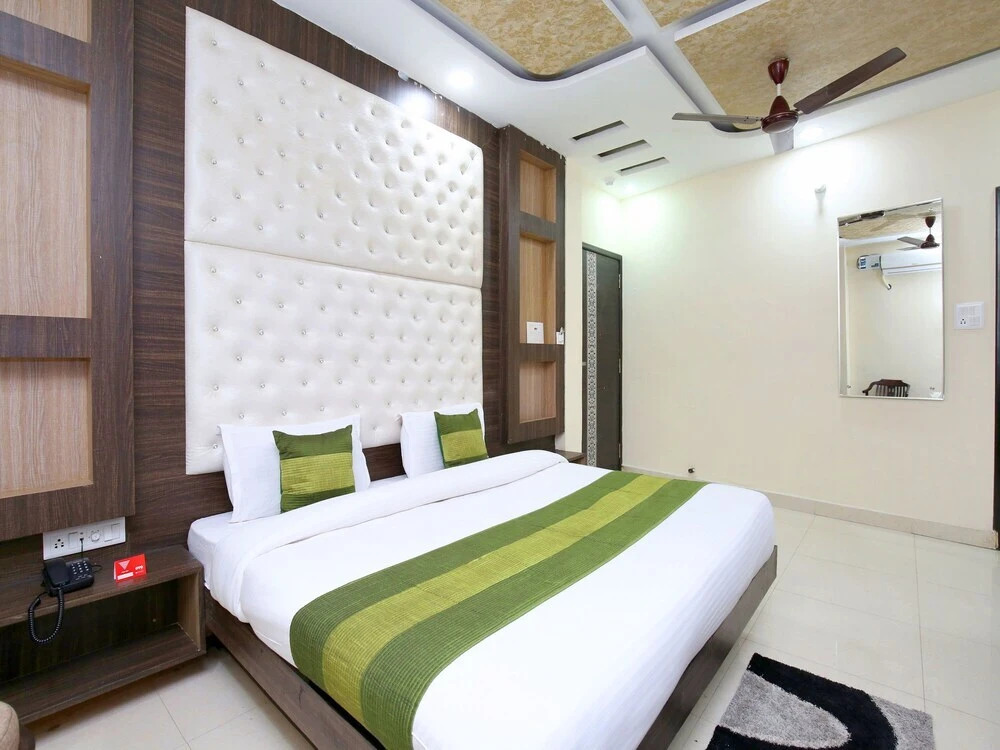 R.S Hotel & Restaurant