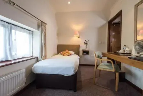 Golden Lion Hotel