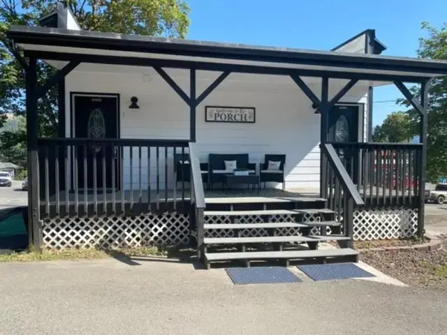 St. Maries Inn