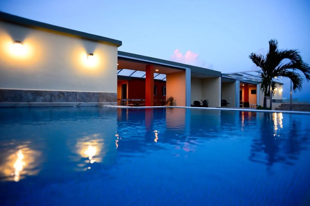 Sunrise 42 Suites Hotel