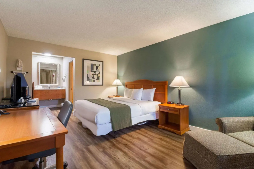 Rodeway Inn Portland Airport