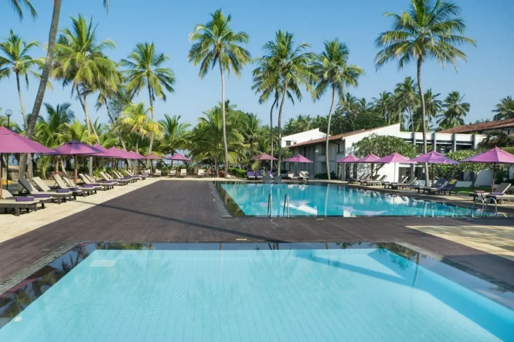 Курортный отель Avani Kalutara Resort