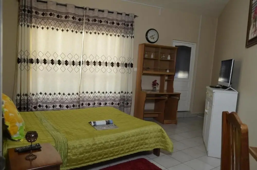 Vannie Hotel