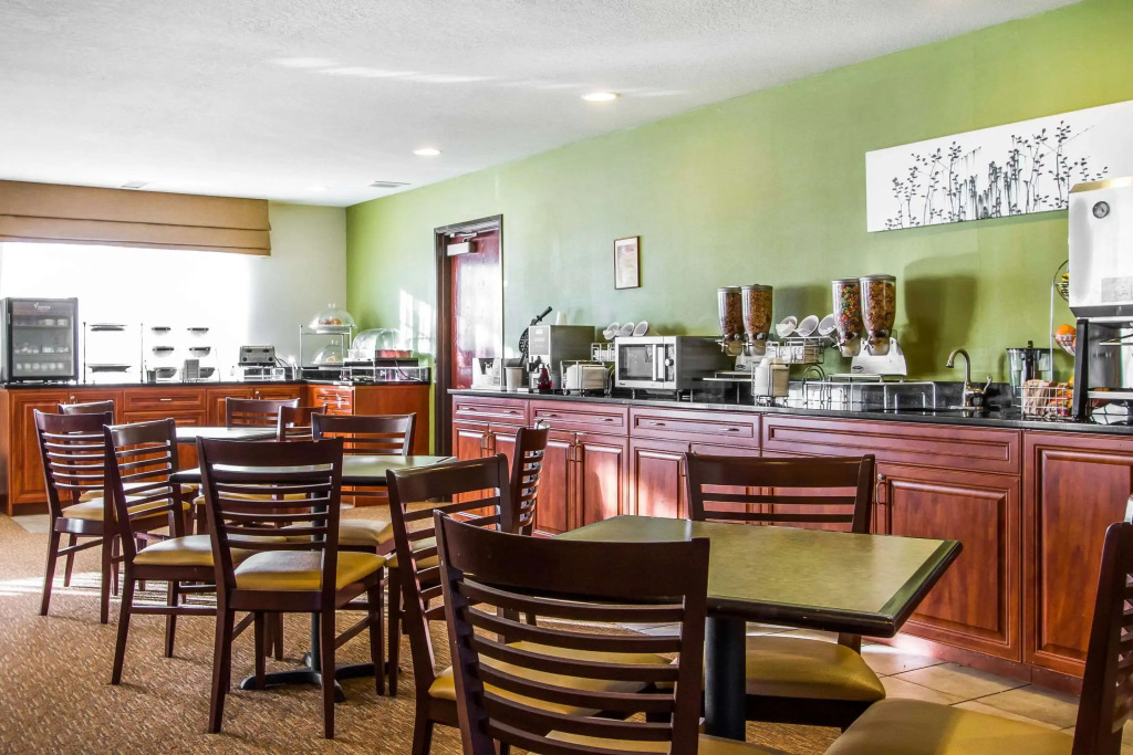 Sleep Inn & Suites Pleasant Hill - Des Moines