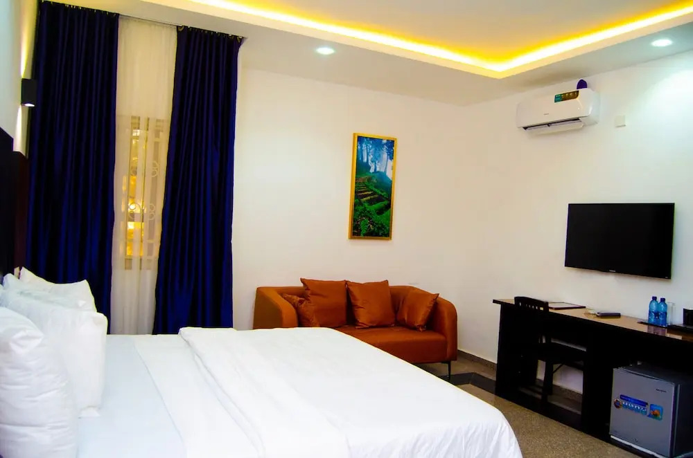 Residency Hotel & Apartments