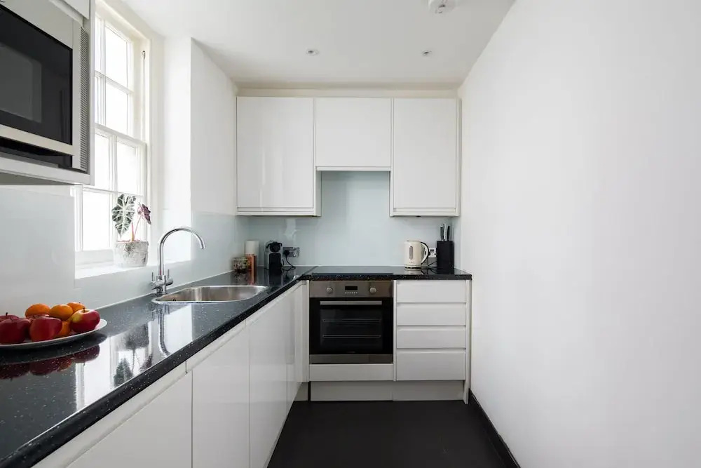 4 BDR Wilton Mews House By The Residences