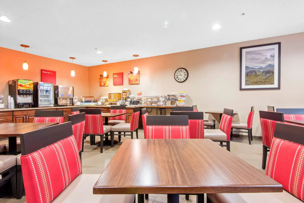 Comfort Suites Rochester Henrietta University Area