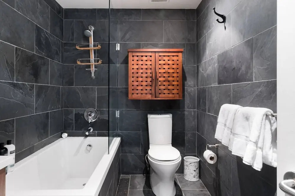 Million-dollar Celebrity Mansion in Old City