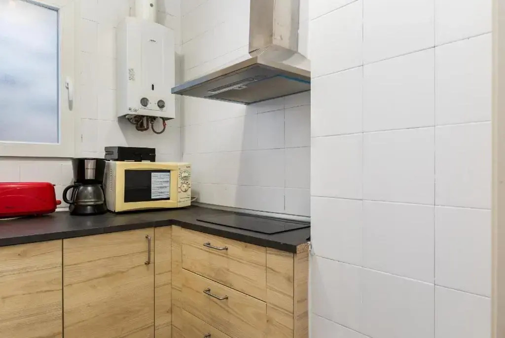 FridaysFlats, Sagrado Silencio - 3 BDR right by Sagrada Familia
