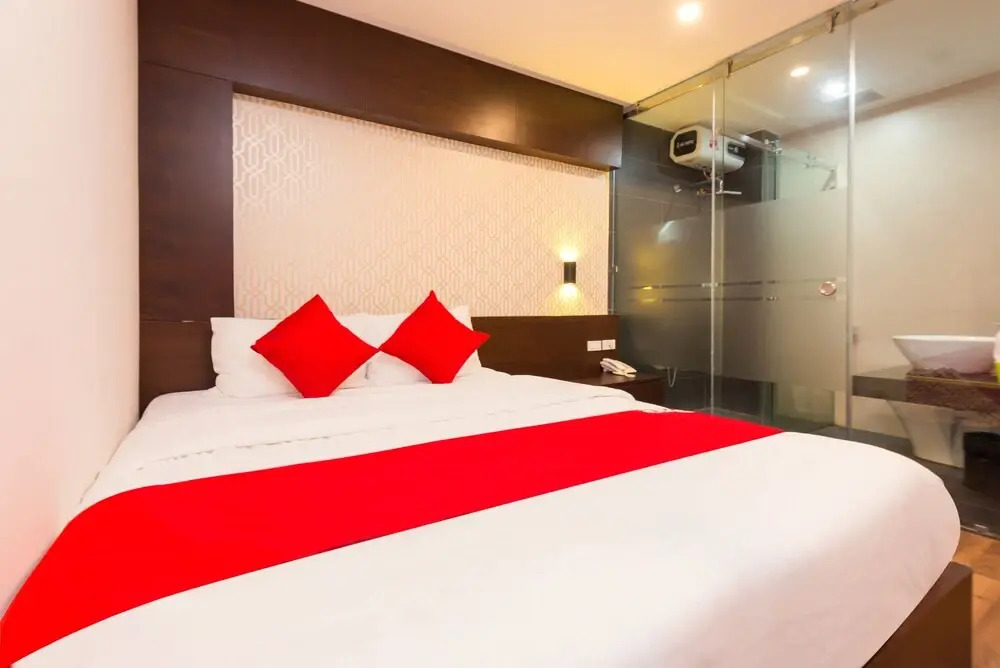 Thang Long Hotel by OYO Rooms