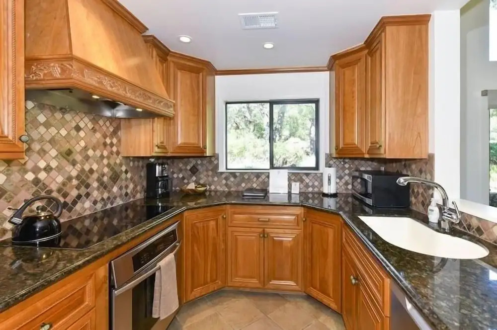 824 Oak Creek At Silverado 3 Bedroom Condo by RedAwning