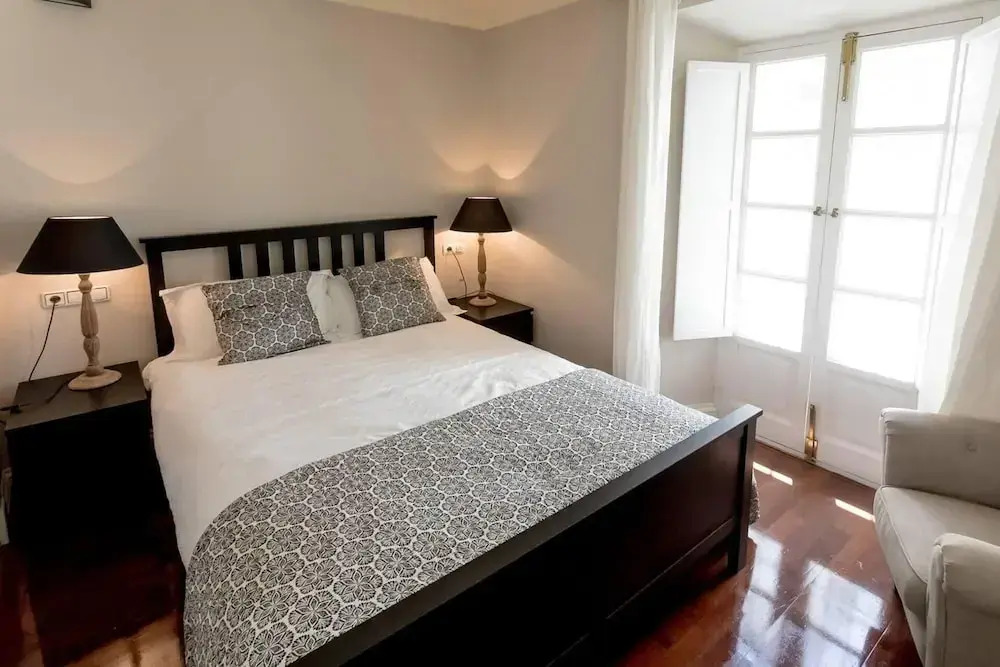 Orangesquare-4bedroom -4 Bathrooms-8 Guests