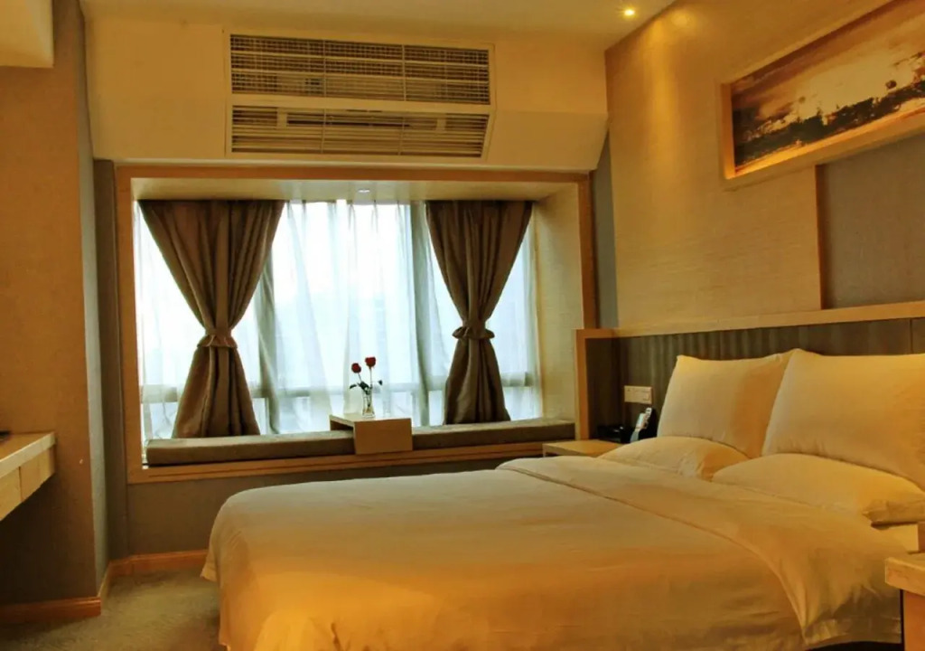 Neat Hotel