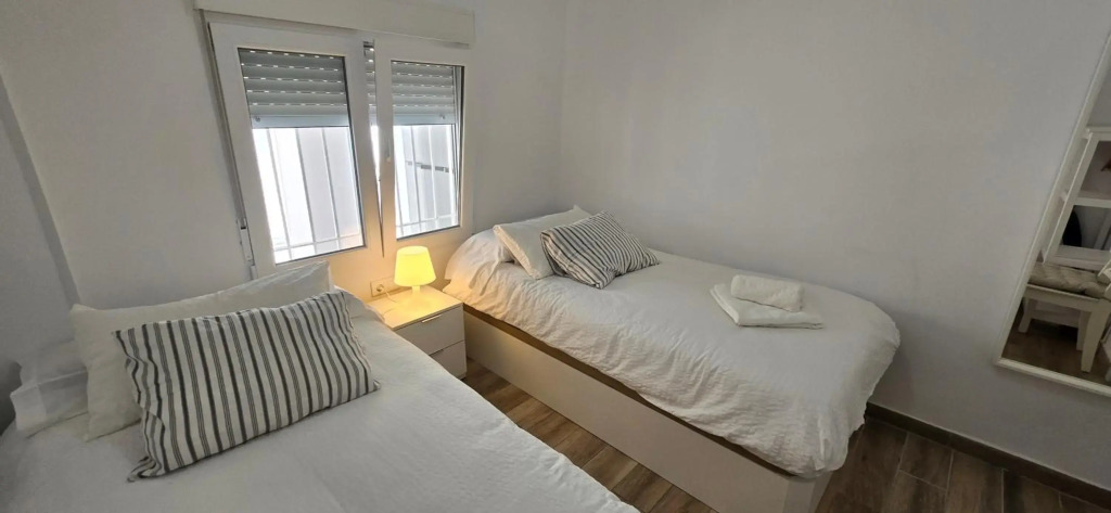 2 bedrooms, Las Plumas