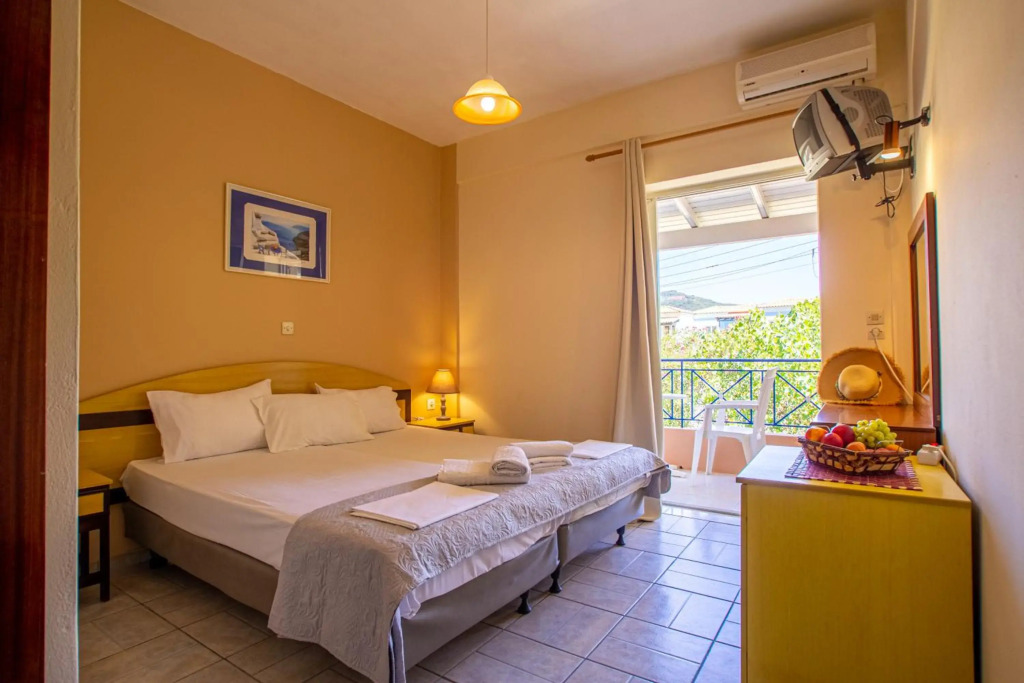 Tellis Holiday Rooms